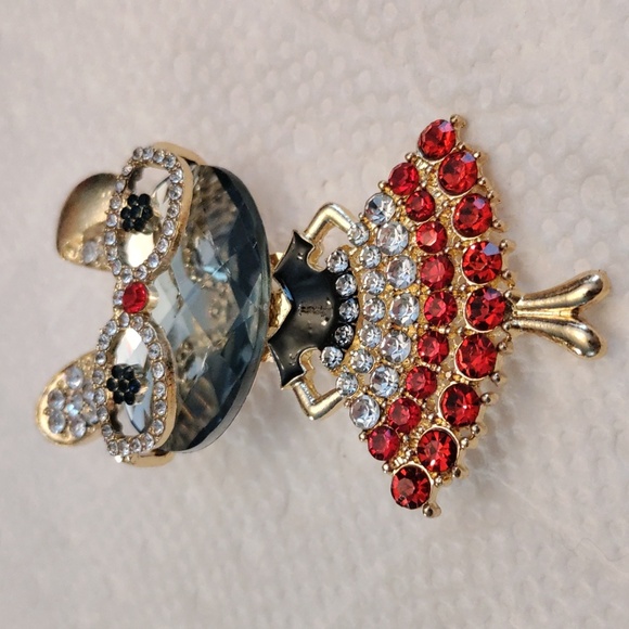 Elegant Gold and Red Crystal Bunny Brooch - Picture 2 of 3